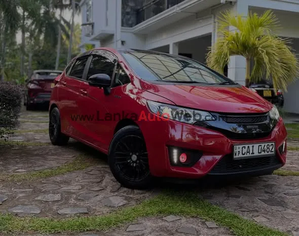 Honda Fit Gp5 Manufactured 2014 photo 1 in Gampaha, Gampaha