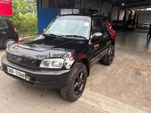 Toyota Rav 4 Short wheel Jeep photo 1 in Ratnapura, Ratnapura