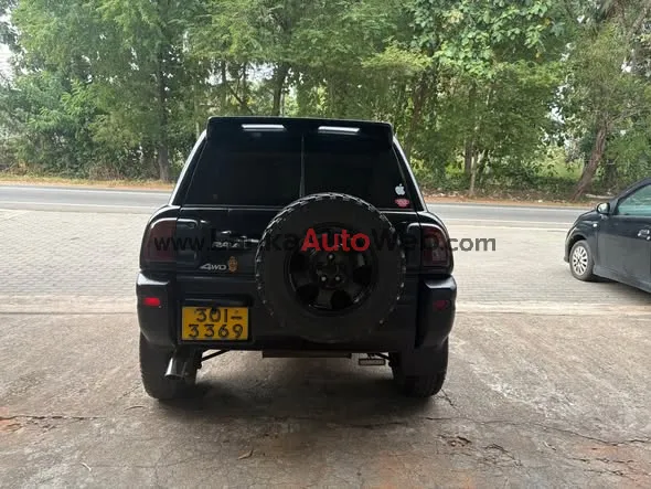 Toyota Rav 4 Short wheel Jeep photo 2 in Ratnapura, Ratnapura