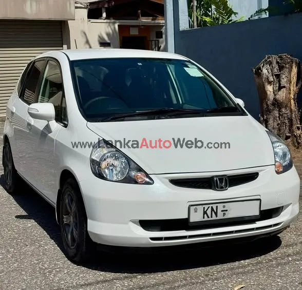 Honda Fit GD1 / 1st Owner (No Previous)
