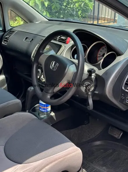 Honda Fit GD1 / 1st Owner (No Previous) photo 4 in Dehiwala, Colombo