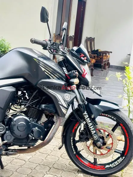 YAMAHA FZ – FOR SALE photo 2 in Kirindiwela, Gampaha
