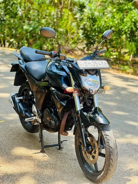 YAMAHA FZ V2 photo 2 in Anuradhapura, Anuradhapura