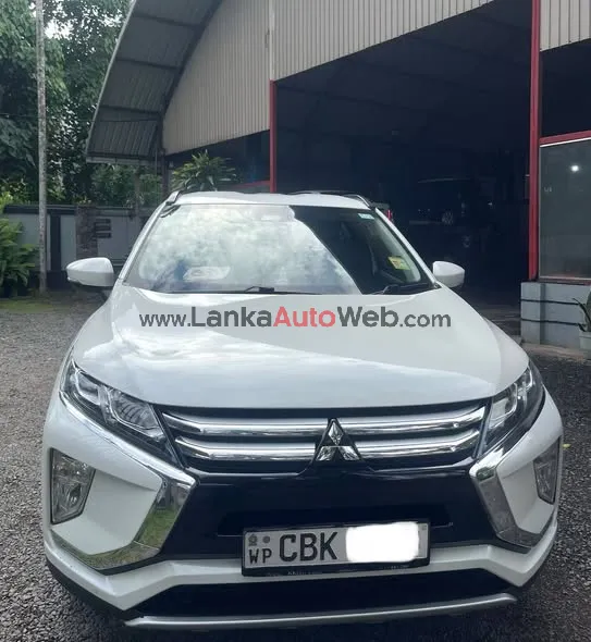 Mitsubishi- Eclipse Cross photo 2