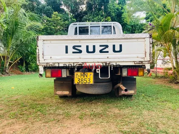 Isuzu ELF Crew-cab photo 2 in Dikwella, Matara