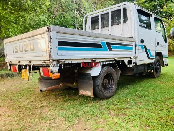 Isuzu ELF Crew-cab photo 4 in Dikwella, Matara