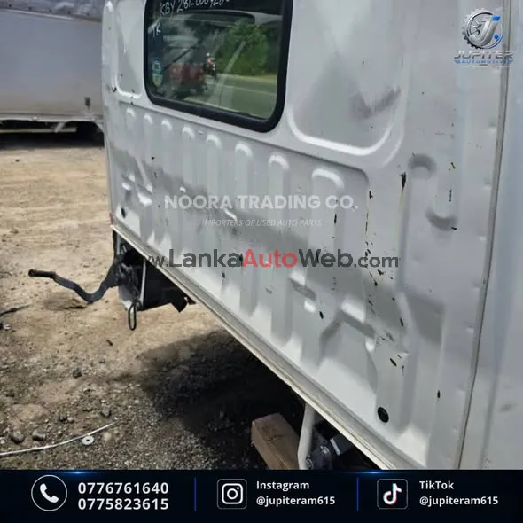 TOYOTA DYNA 12V CABIN AVAILABLE photo 5 in Gelioya, Kandy