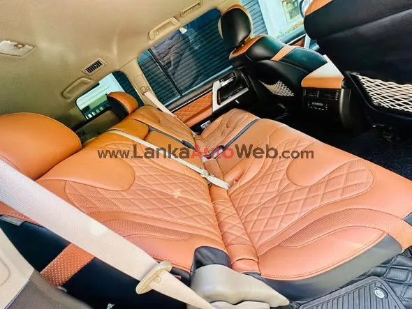 Toyota Land Cruiser Sahara 200 photo 3