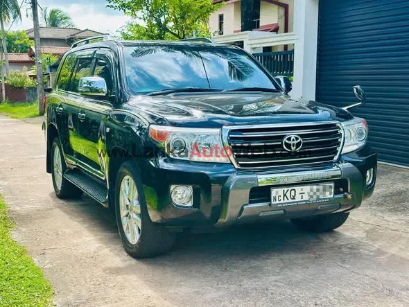 Toyota Land Cruiser Sahara 200 photo 5