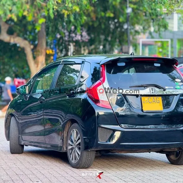 HONDA FIT GP5 S GRADE – 2015 photo 2 in Dehiwala, Colombo