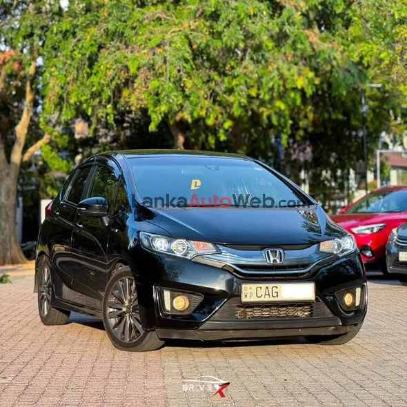 HONDA FIT GP5 S GRADE – 2015 photo 4 in Dehiwala, Colombo