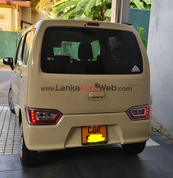 SUSZKI WAGON FX SAFETY PUSH START 2024 REJESTED 2025 1ST OWNER photo 2 in Panadura, Kalutara