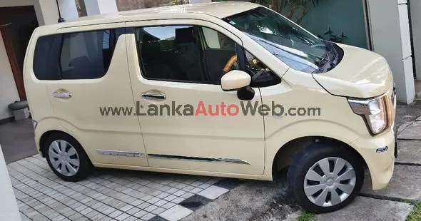 SUSZKI WAGON FX SAFETY PUSH START 2024 REJESTED 2025 1ST OWNER photo 3 in Panadura, Kalutara