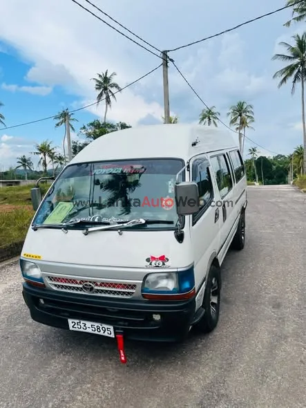 TOyota Dolphin LH123