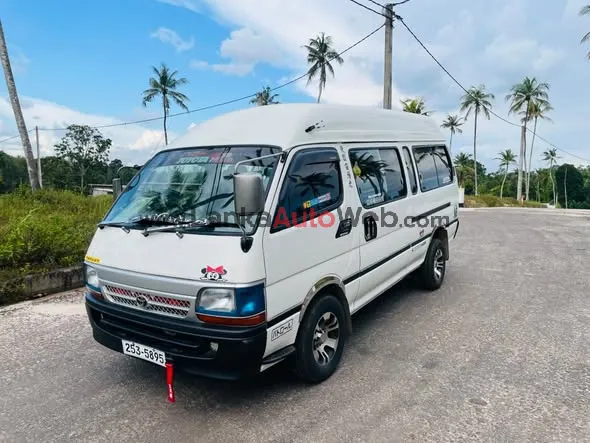 TOyota Dolphin LH123 photo 5 in Delgoda, Gampaha