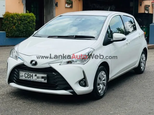 TOYOTA VITZ – Mint Condition photo 3