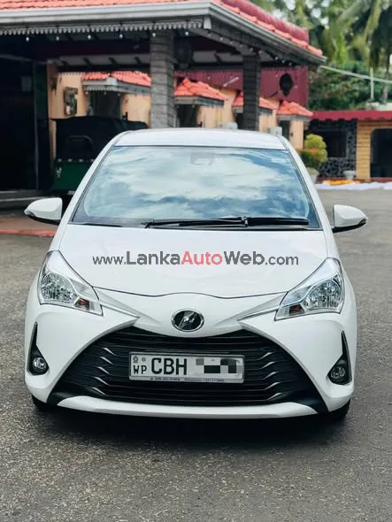 TOYOTA VITZ – Mint Condition photo 4