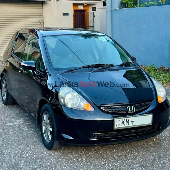 Honda Fit GD1 photo 2 in Mount Lavinia, Colombo