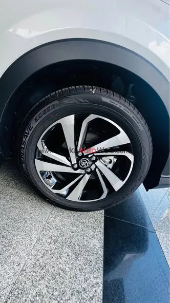 SUZUKI WAGON R CUSTOM ZX – STYLE MEETS SMART PERFORMANCE! photo 2