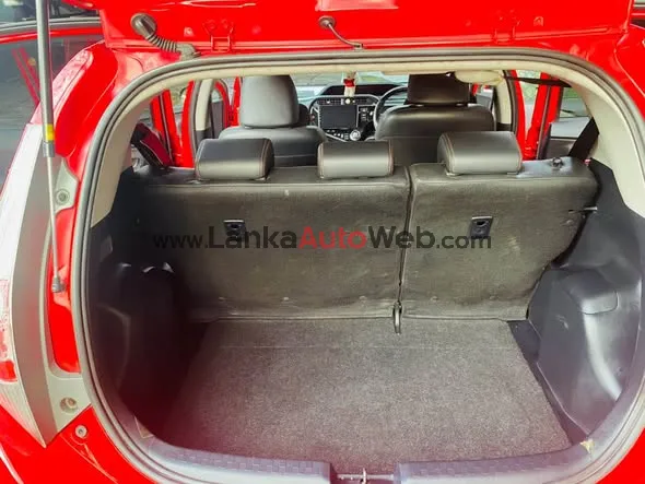 TOYOTA AQUA S GRADE LIMITED – SOFT LEATHER photo 5 in Delgoda, Gampaha
