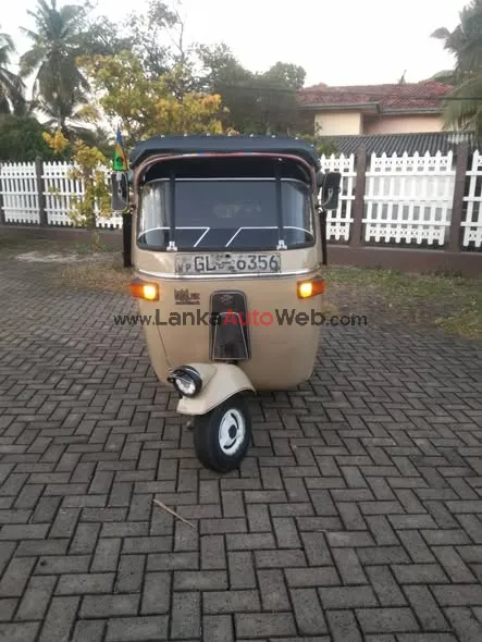 2 Stroke ත්‍රීරෝද රිය විකිණීමට photo 3 in Gampaha, Gampaha