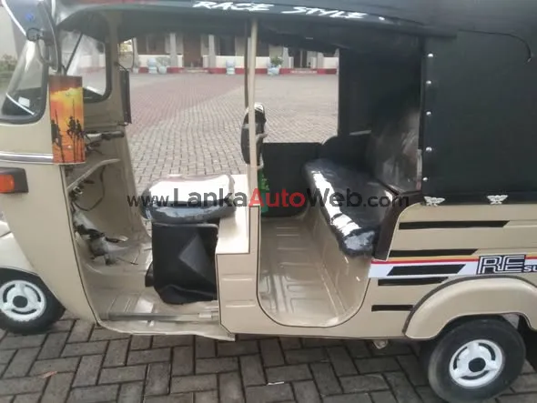 2 Stroke ත්‍රීරෝද රිය විකිණීමට photo 5 in Gampaha, Gampaha