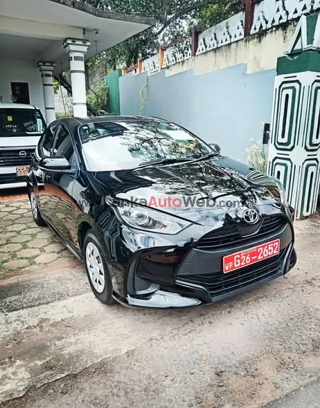 Toyota Yaris Xsefety photo 4