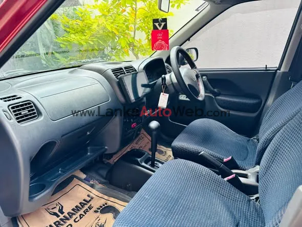FOR SALE – Suzuki Swift 2002 photo 2 in Gampaha, Gampaha