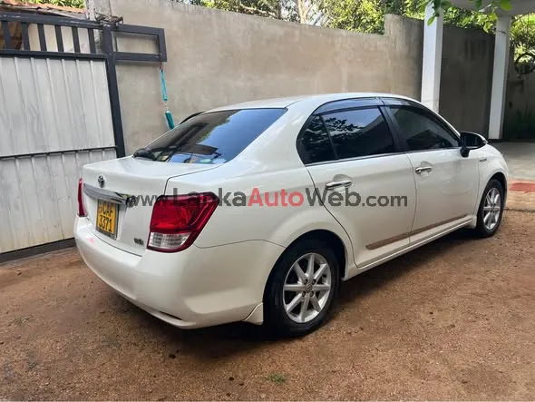 TOYOTA AXIO G GRADE 2015 (HYBRID) photo 4 in Anuradhapura, Anuradhapura