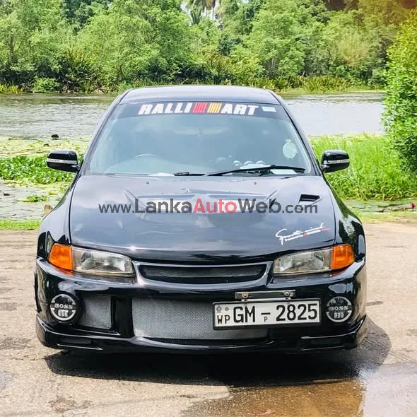 Mitsubishi Lancer CK2 2001/2002 photo 1 in Panadura, Kalutara