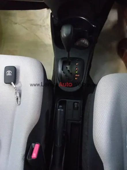 Toyota Vitz KSP 130 photo 4 in Mirigama, Gampaha