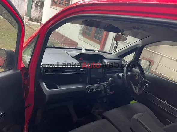 Manufactured 2017 Registered 2018 1st Registered owner photo 2 in Kurunegala, Kurunegala