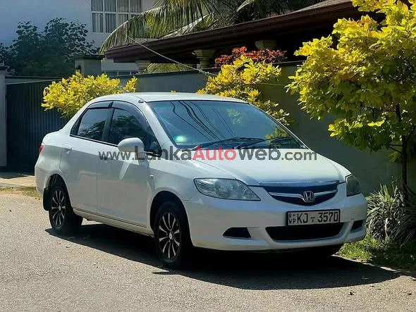 Honda Fit Aria 2007/2010 photo 4 in Moratuwa, Colombo