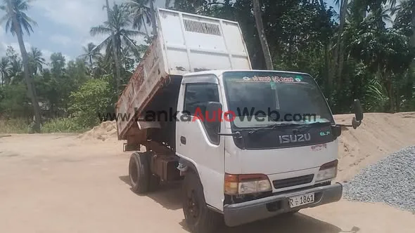 ඉසුසු 01 කියුබ් ටිපර් photo 3 in Kurunegala, Kurunegala