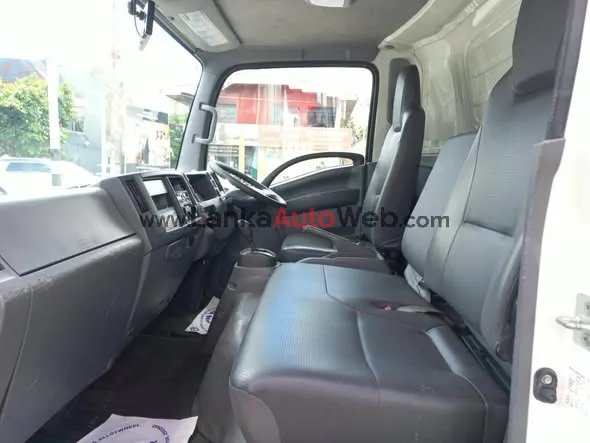 ISUZU ELF FREEZER අඩ් 14.5 UNREGISTERED LORRY 2019 photo 2 in Kadawatha, Gampaha