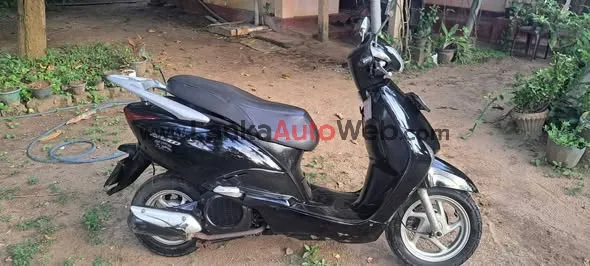 Honda Honda Lead Scooter photo 3 in Jaffna, Jaffna