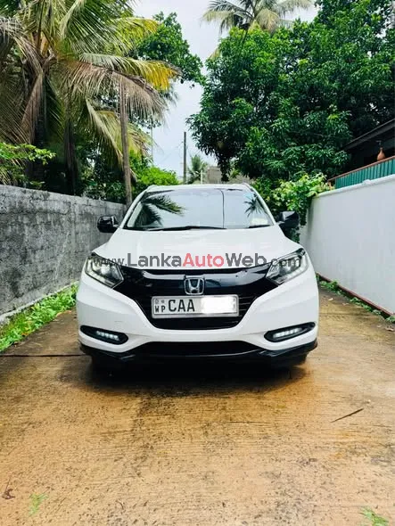 Honda Vezel 2014 Z Grade – Orange Package photo 2 in Panadura, Kalutara