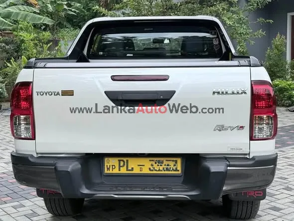Toyota Hilux original Rocco B5 2018/2019 photo 2 in Mawanella, Kegalle