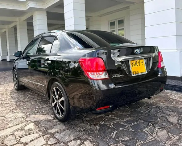Toyota Axio photo 3 in Gampaha, Gampaha