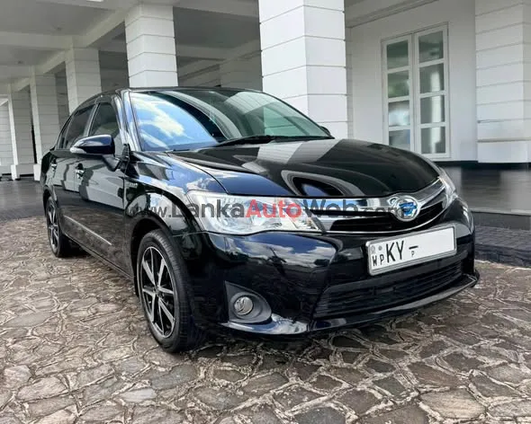 Toyota Axio photo 4 in Gampaha, Gampaha