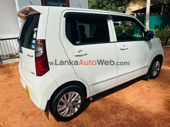 Suzuki wagon R 2016 full option photo 4 in Anuradhapura, Anuradhapura