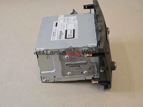 Suzuki Swift/Dzire/SX4/Ertiga Head unit audio system in brand new condition, photo 3 in Talawatugoda, Colombo