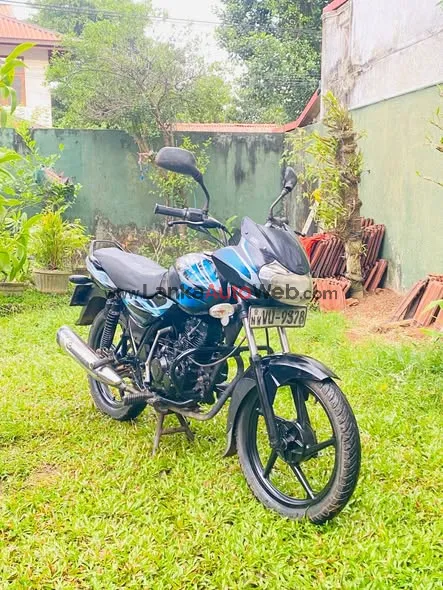 **DISCOVERY 100 FOR SALE** photo 3 in Kandana, Gampaha