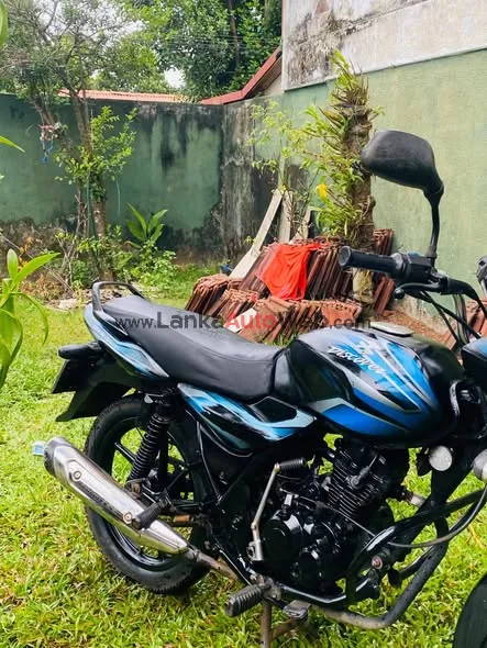 **DISCOVERY 100 FOR SALE** photo 4 in Kandana, Gampaha