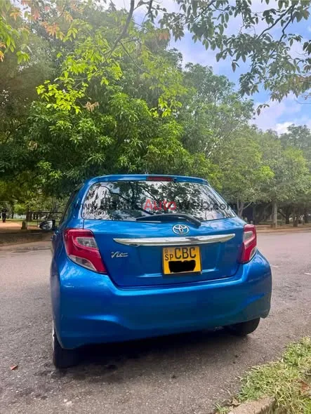 මෙම vitz කාර් රථය වී කිණීමට ඇත. photo 2