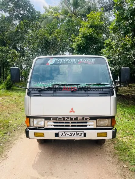 Canter 10 1/2 Single Wheel 1988/1992 photo 4 in Dompe, Gampaha