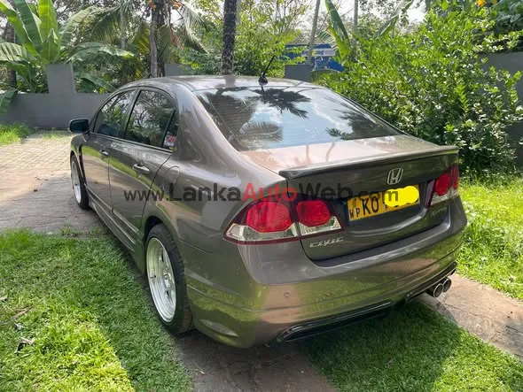 Honda Civic FD 4 2010/2011 photo 4 in Kandy, Kandy