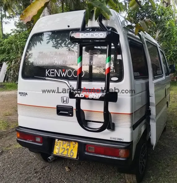 අතෙහි Rs 350000/= ත් 400000/=ත් අතර මුදලක් ඇත්නම් මෙම රථය ලීසින් පහසුකමක් හරහා ලබා ගත හැක. photo 3 in Galle, Galle