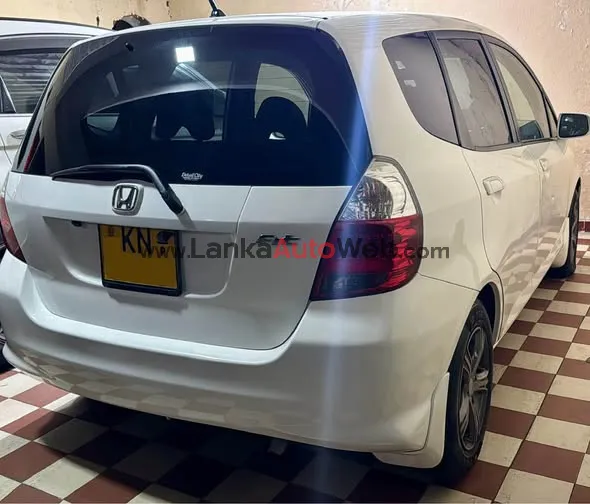 Honda Fit GD1 / 1st Owner (No Previous)