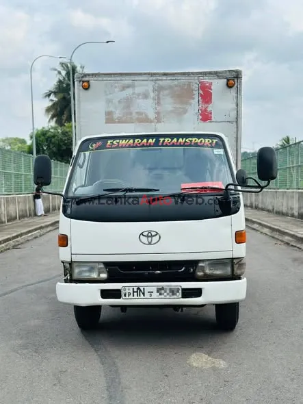 Toyota Dayana Feet 10.5 photo 4